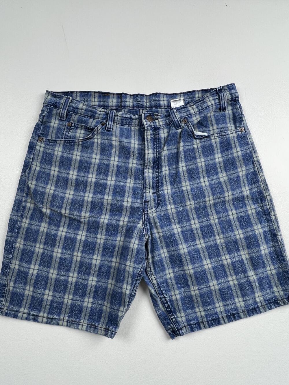Vintage Levi's Shorts Mens 38 Blue Plaid Denim 550 Relaxed Bermuda 8 Inseam USA